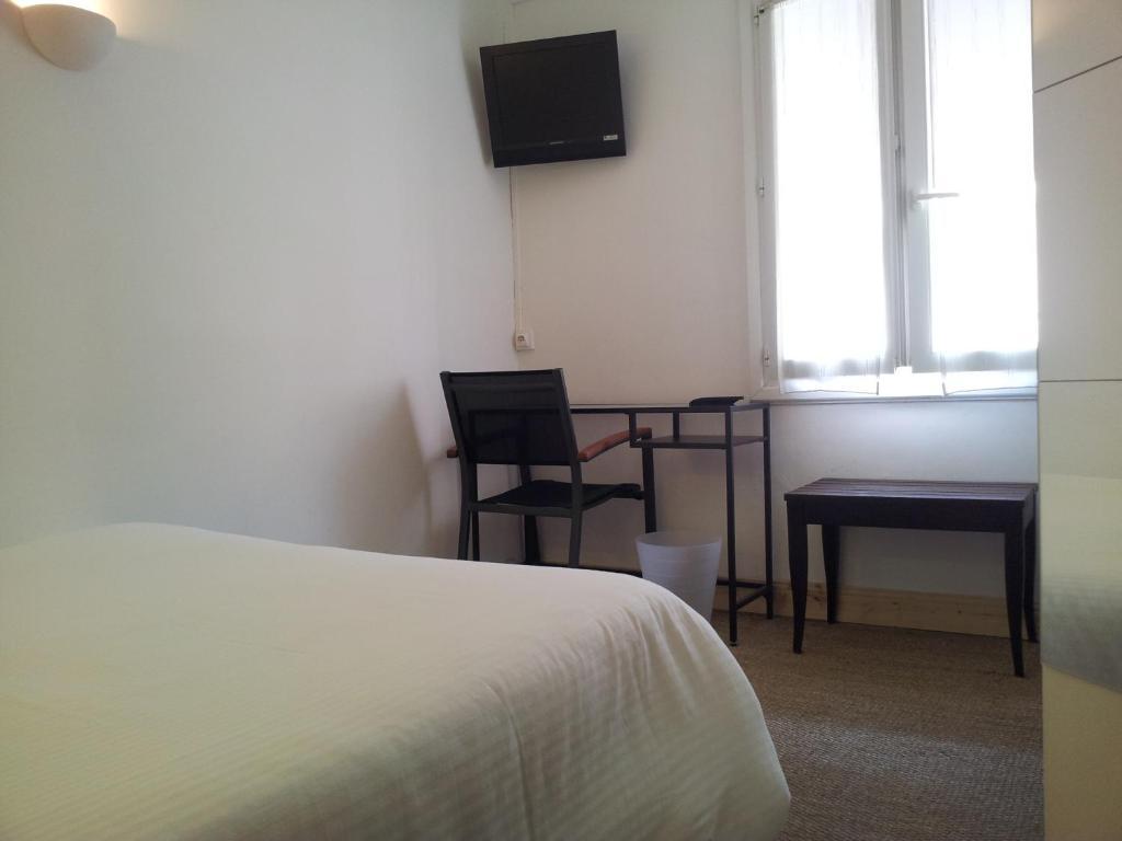 Hotel L'Oustaou Le Lavandou Habitación foto